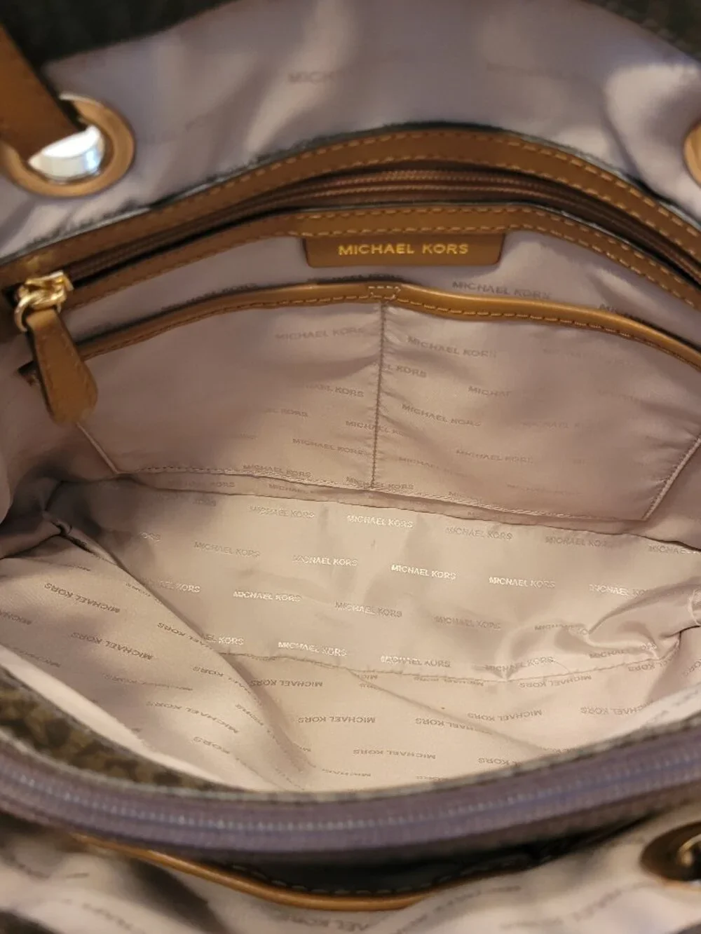 Michael Kors Jet Set East West Signature Tote